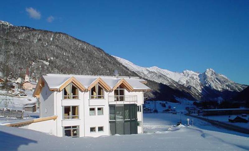 Adrian Bed & Breakfast Sankt Anton am Arlberg Ngoại thất bức ảnh