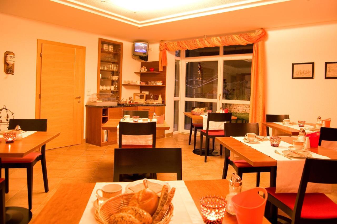 Adrian Bed & Breakfast Sankt Anton am Arlberg Ngoại thất bức ảnh